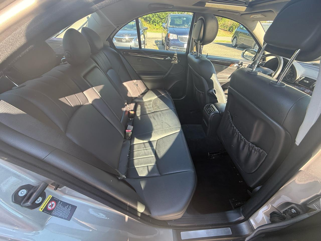 Mercedes-Benz C-Class C280 Luxury Sedan 4Matic 2007