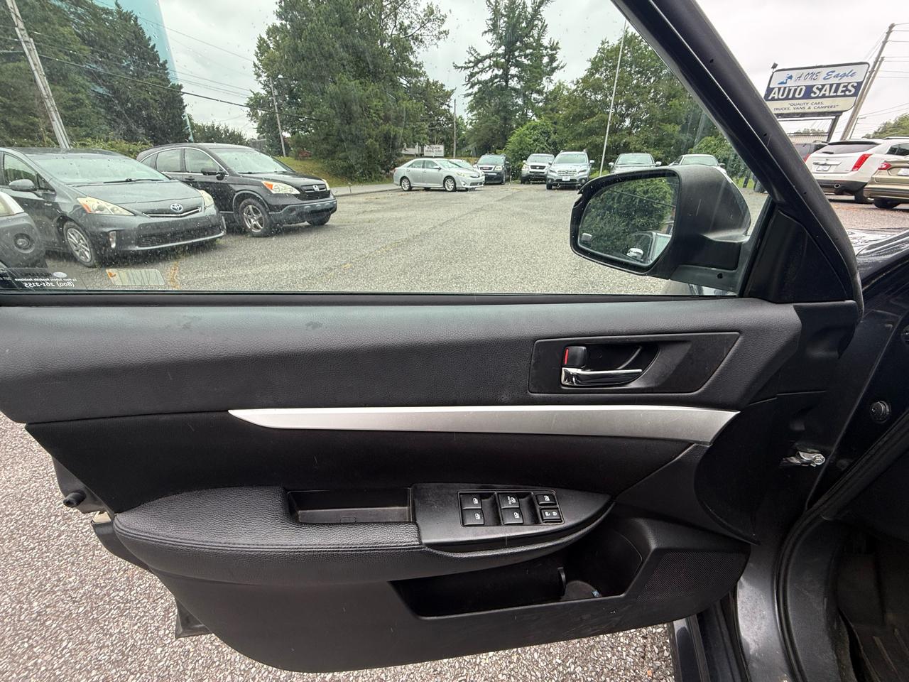 Subaru Legacy 2.5i Premium 2013