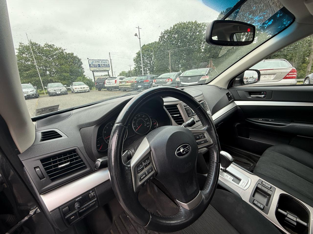 Subaru Legacy 2.5i Premium 2013