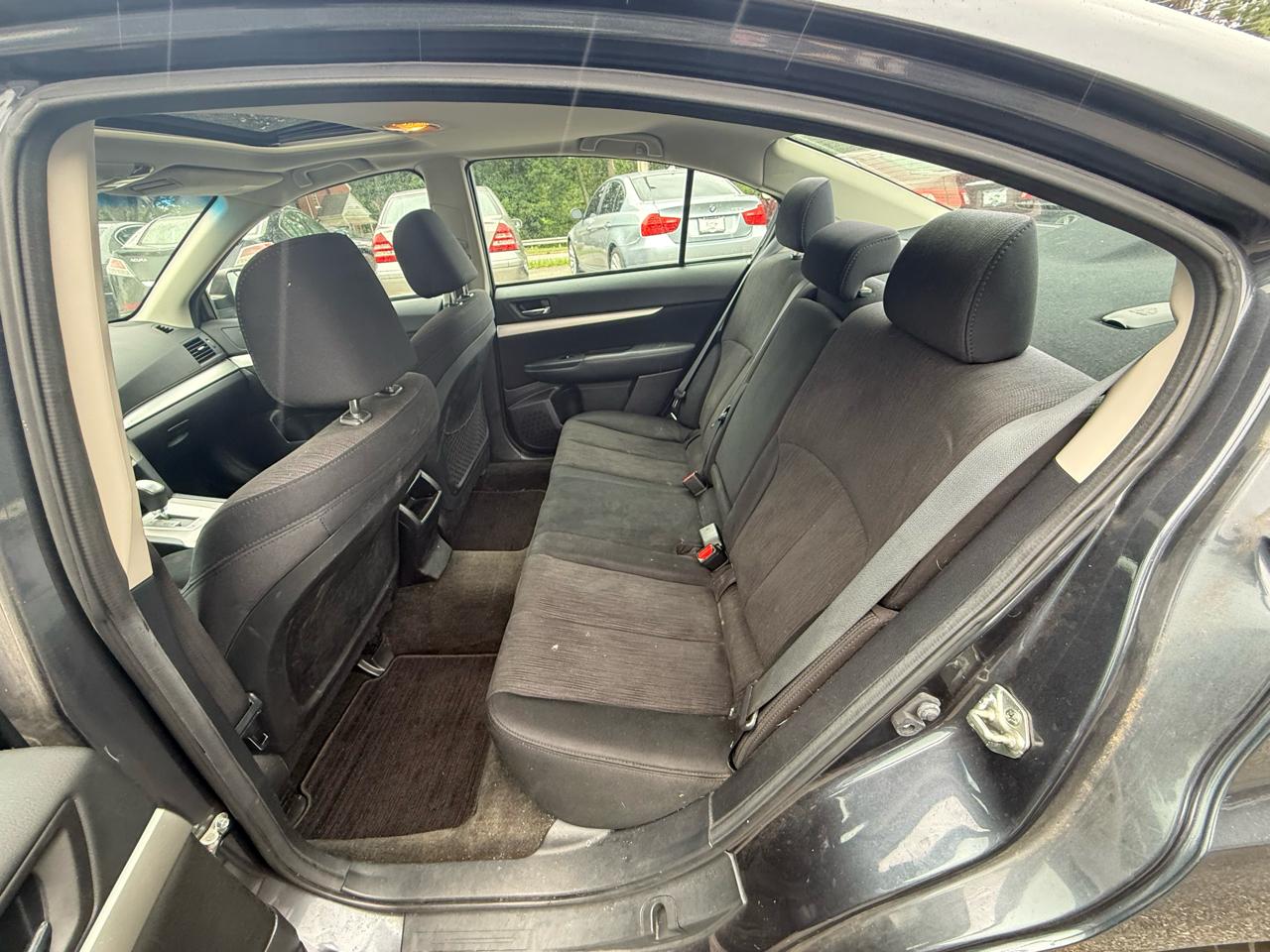 Subaru Legacy 2.5i Premium 2013