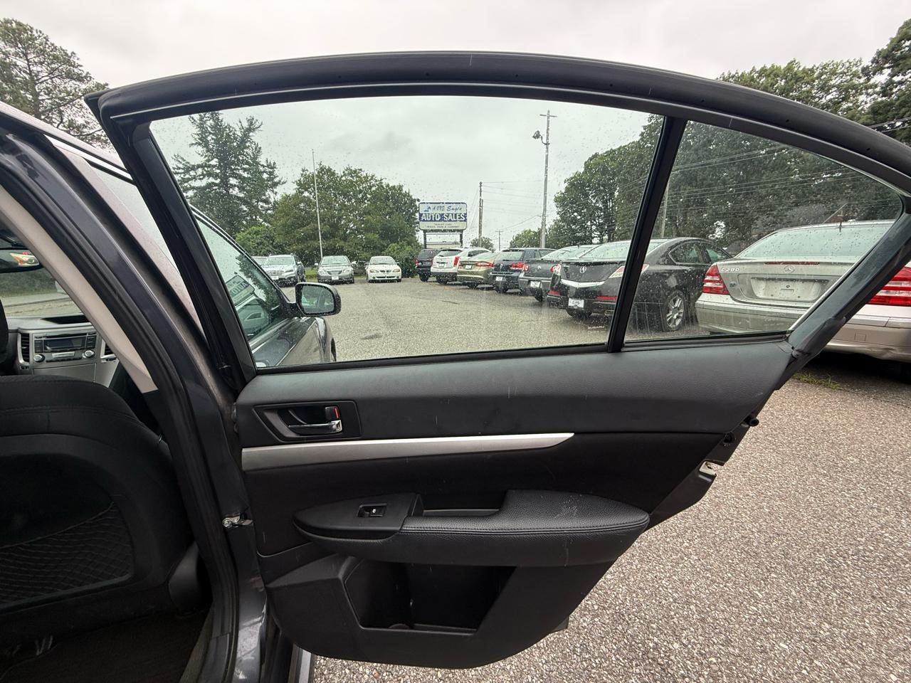 Subaru Legacy 2.5i Premium 2013