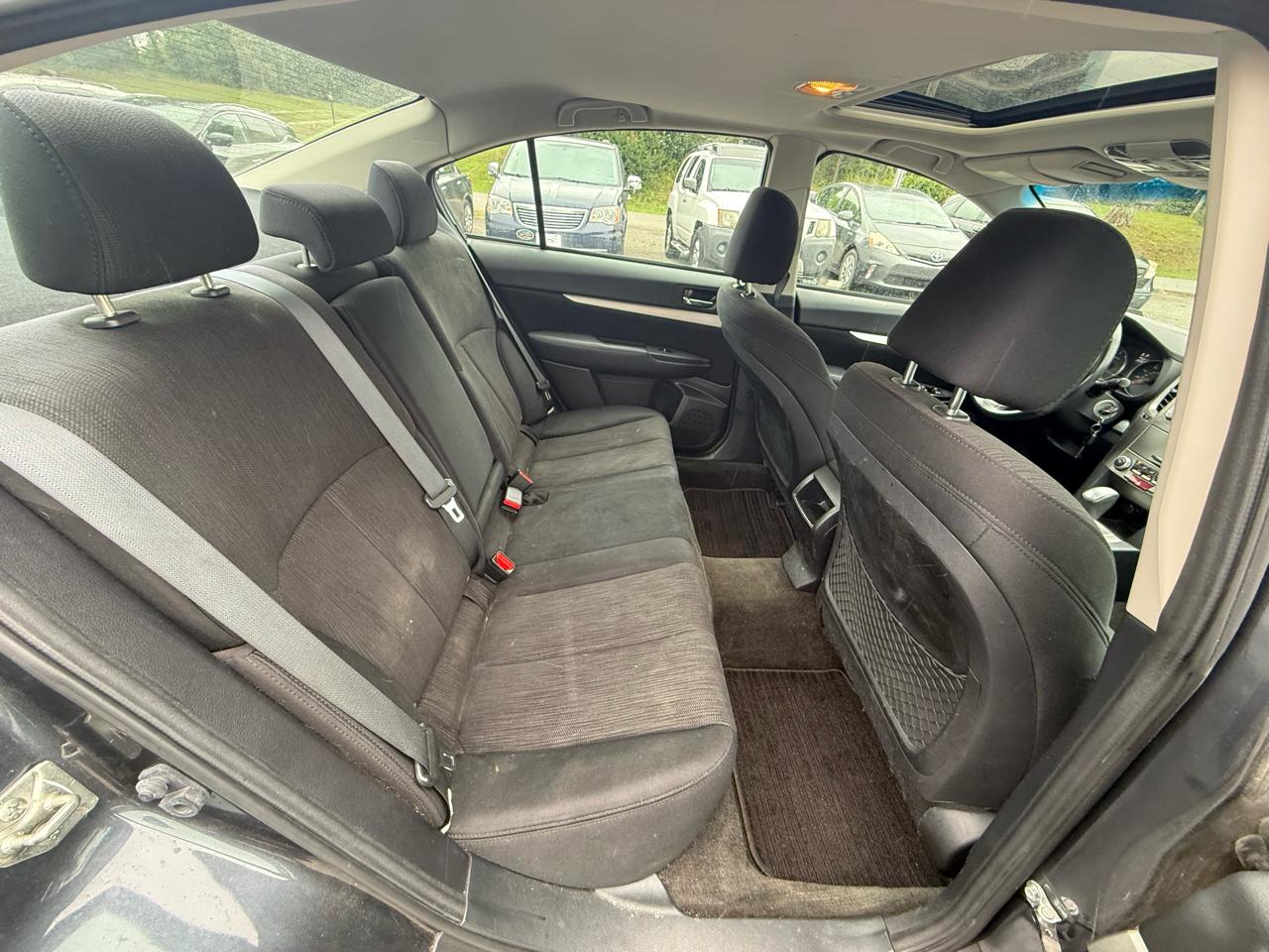 Subaru Legacy 2.5i Premium 2013