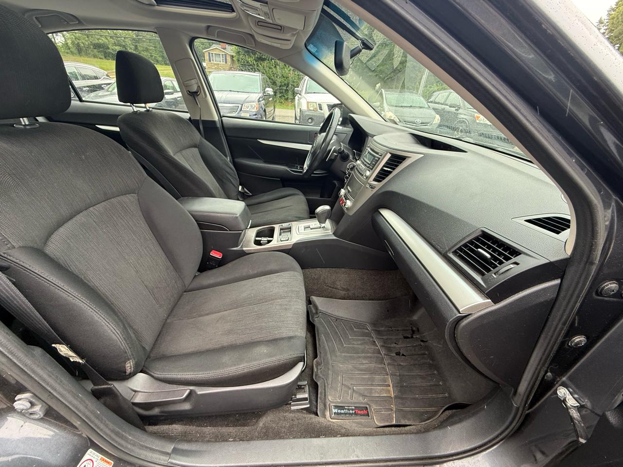 Subaru Legacy 2.5i Premium 2013