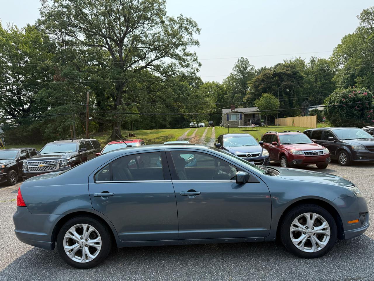 Ford Fusion SE 2012