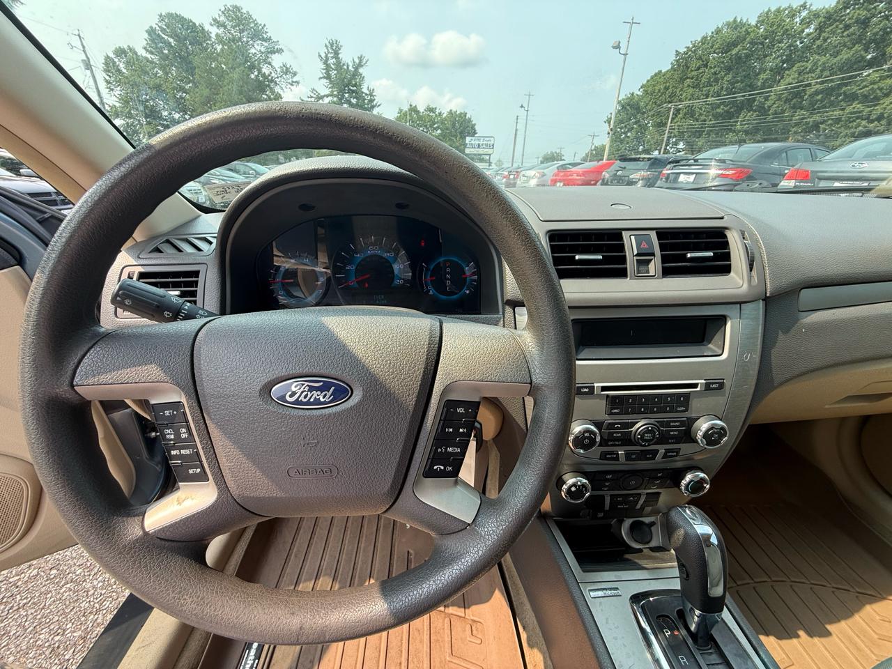Ford Fusion SE 2012