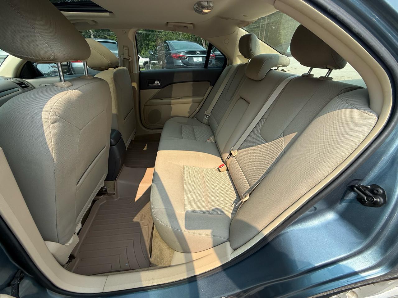 Ford Fusion SE 2012