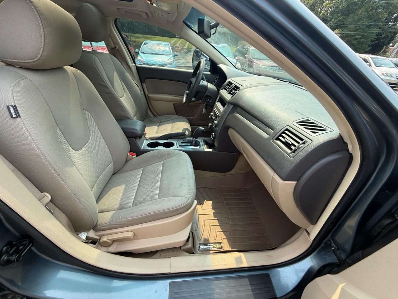 Ford Fusion SE 2012