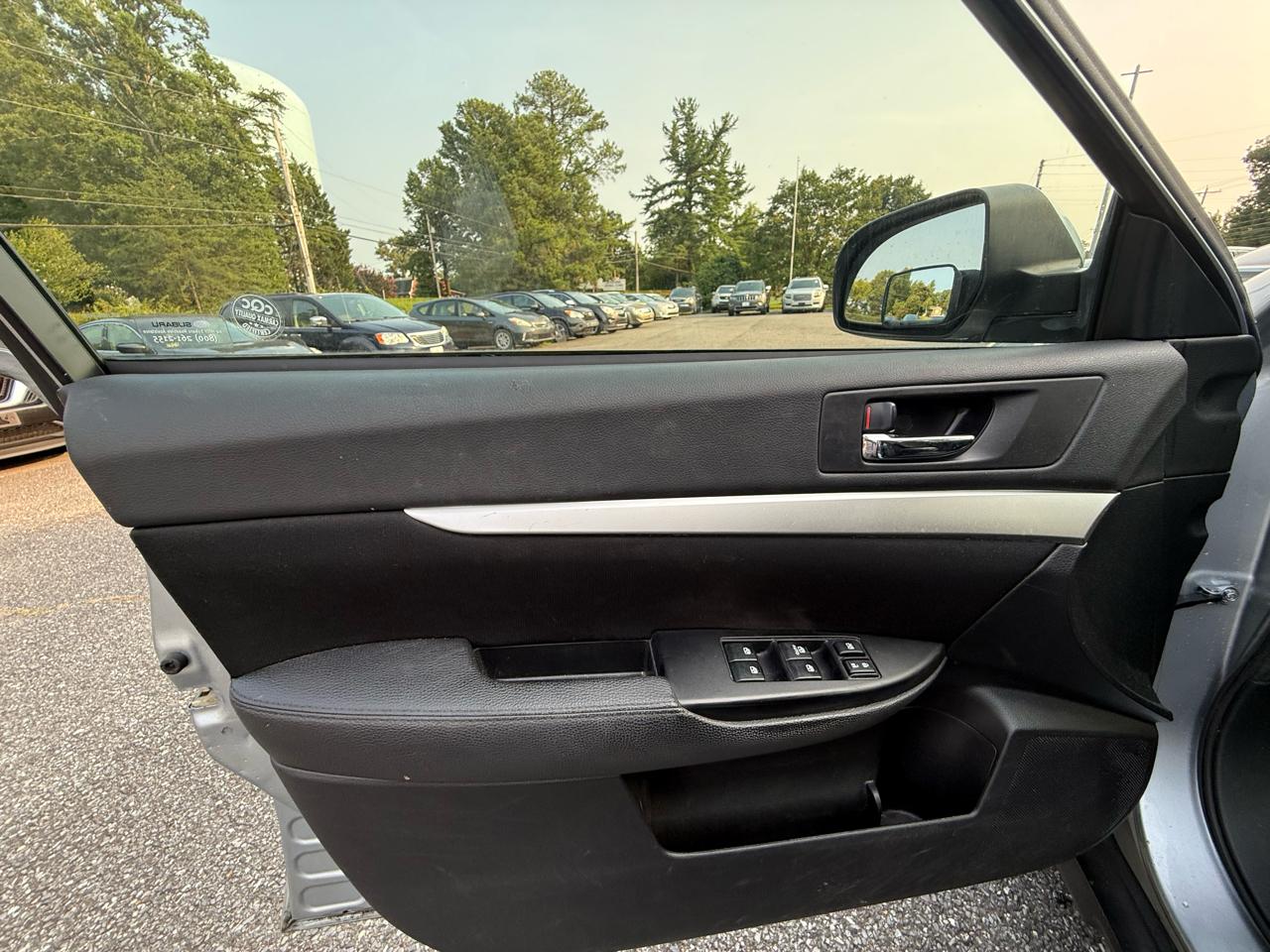 Subaru Outback 2.5i Premium 2013