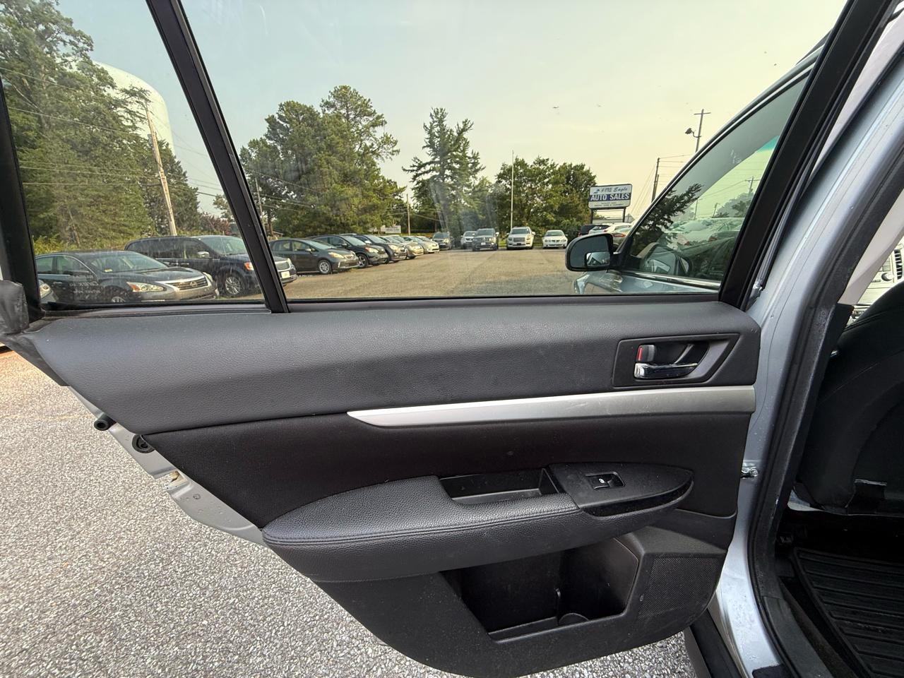 Subaru Outback 2.5i Premium 2013