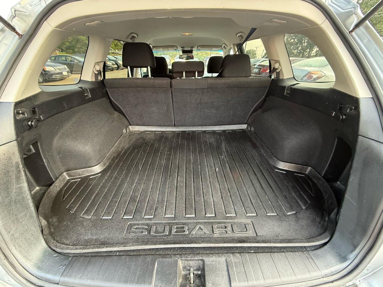 Subaru Outback 2.5i Premium 2013