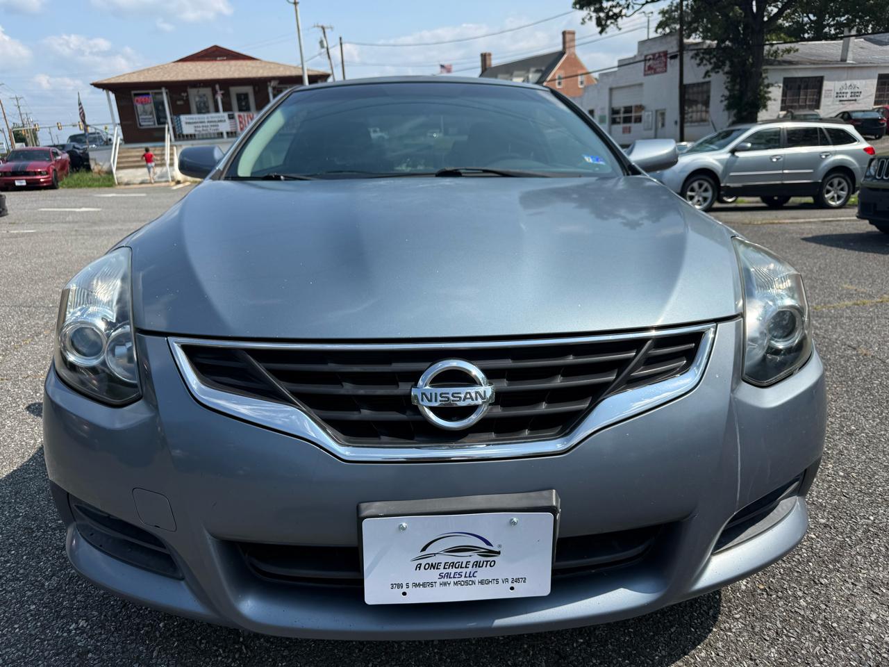 Nissan Altima 2.5 S Coupe 2010