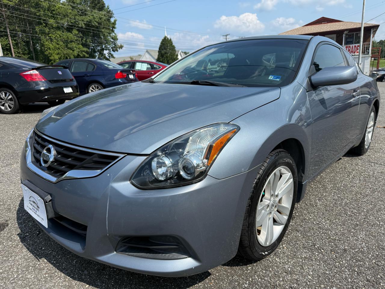Nissan Altima 2.5 S Coupe 2010