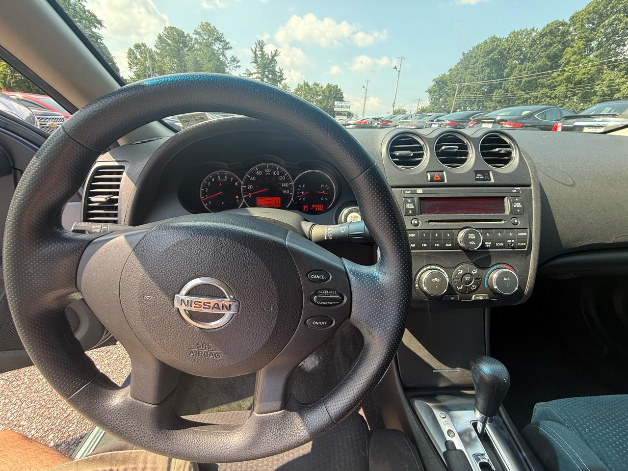 Nissan Altima 2.5 S Coupe 2010