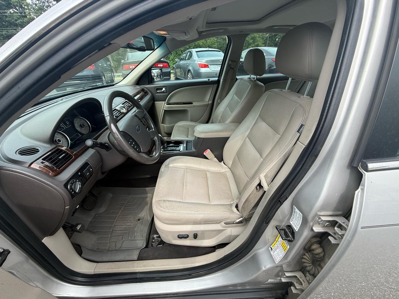 Ford Taurus Limited AWD 2008