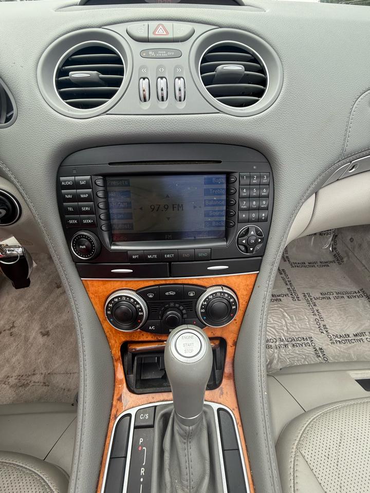 Mercedes-Benz SL-Class SL550 2007