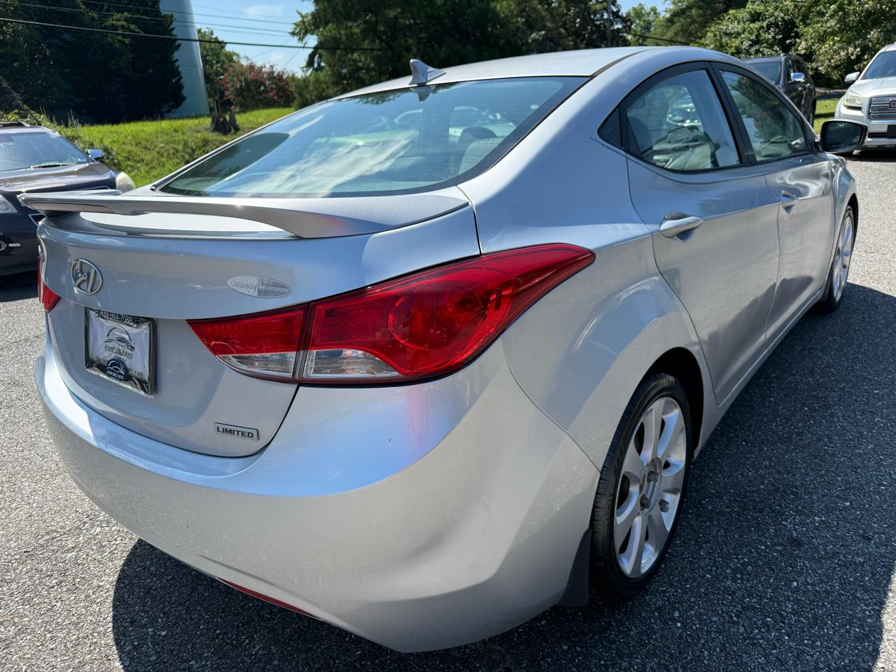 Hyundai Elantra Limited 2013