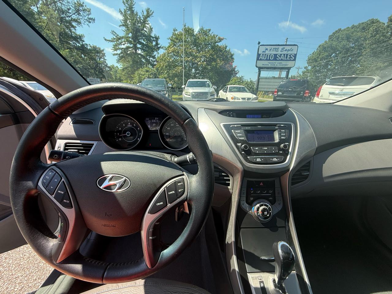 Hyundai Elantra Limited 2013