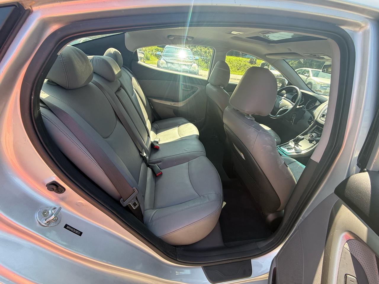 Hyundai Elantra Limited 2013