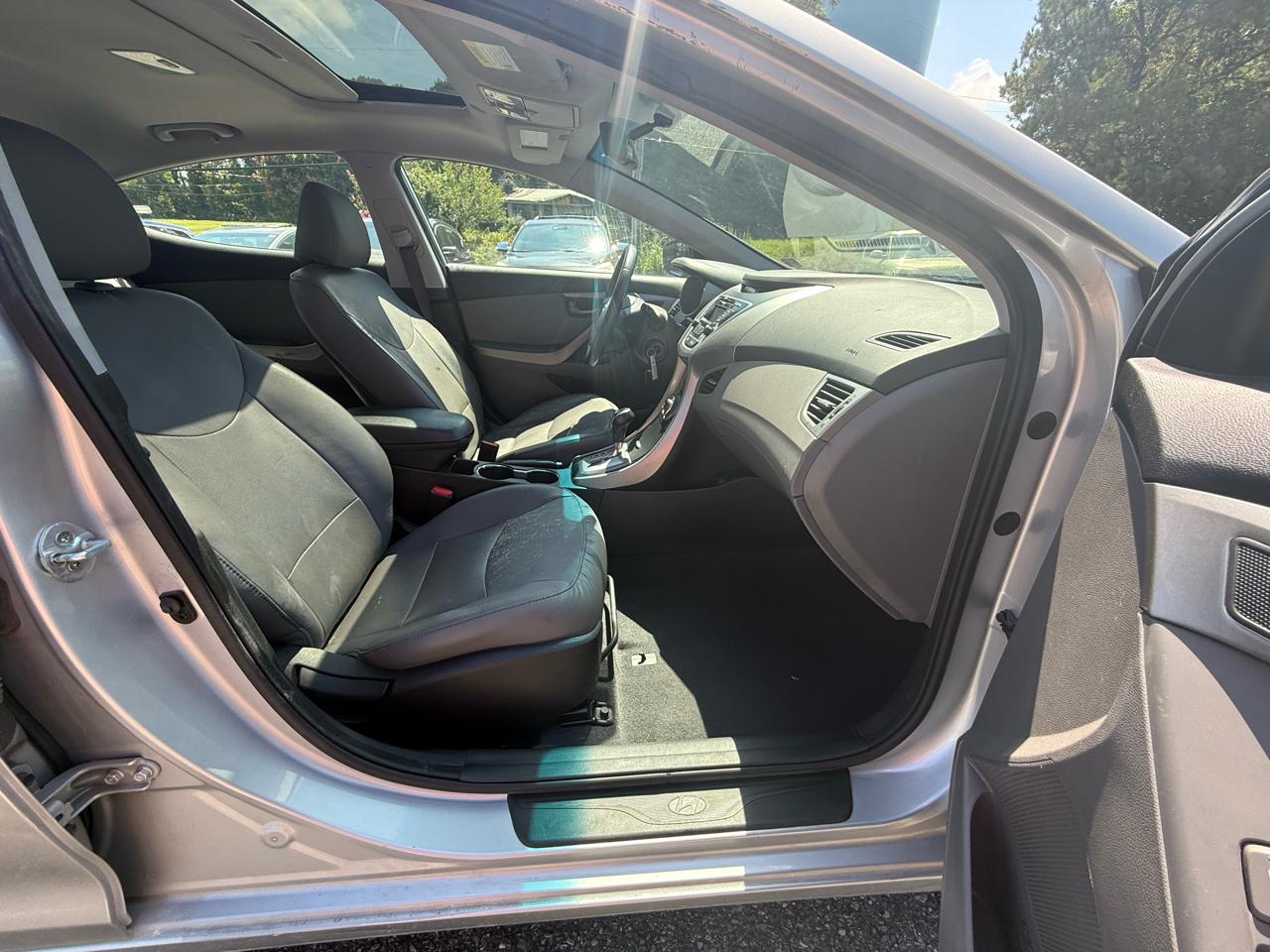 Hyundai Elantra Limited 2013