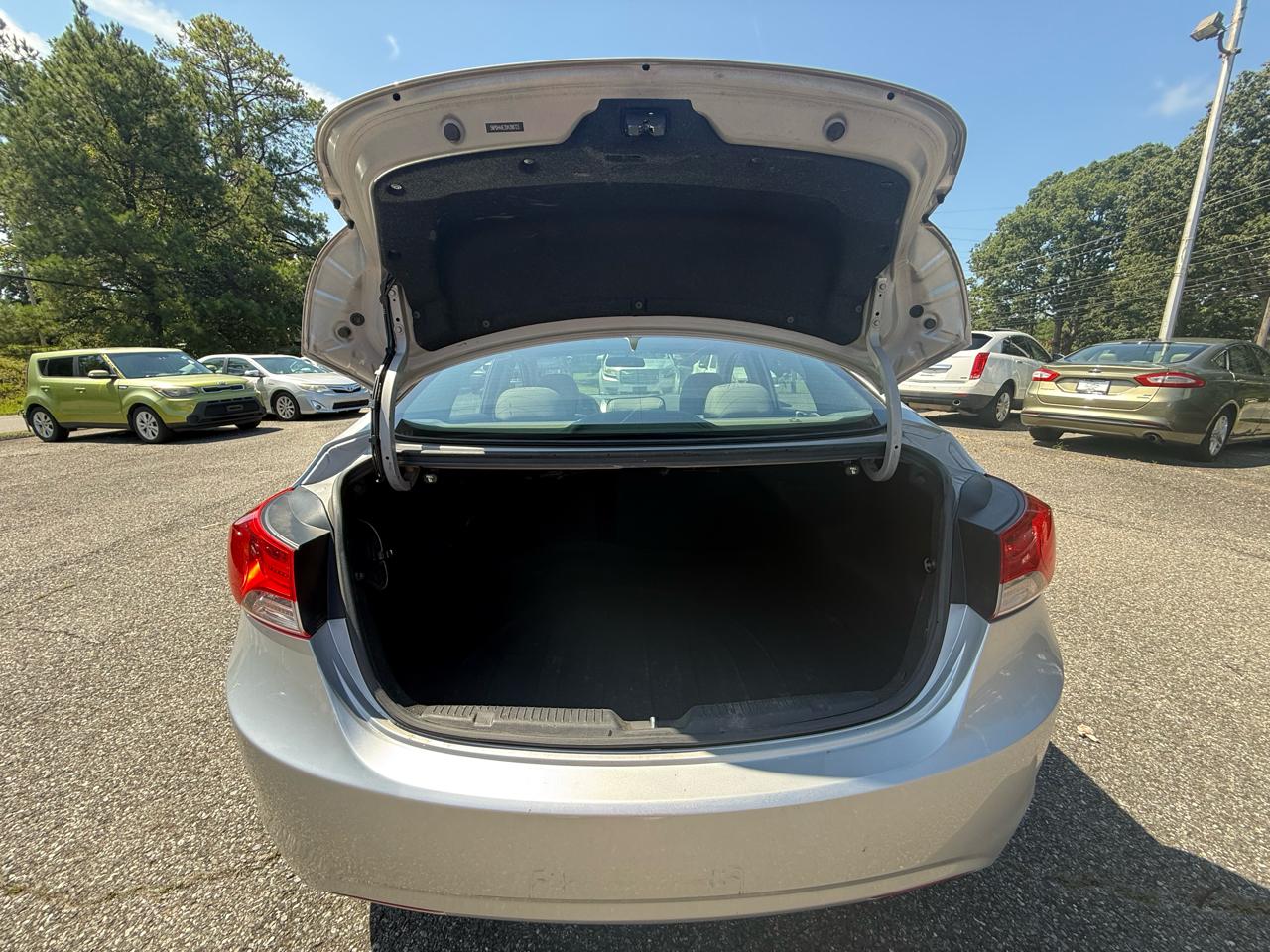 Hyundai Elantra Limited 2013