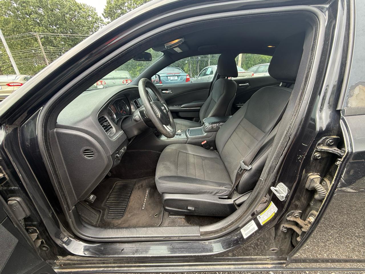 Dodge Charger SE 2011