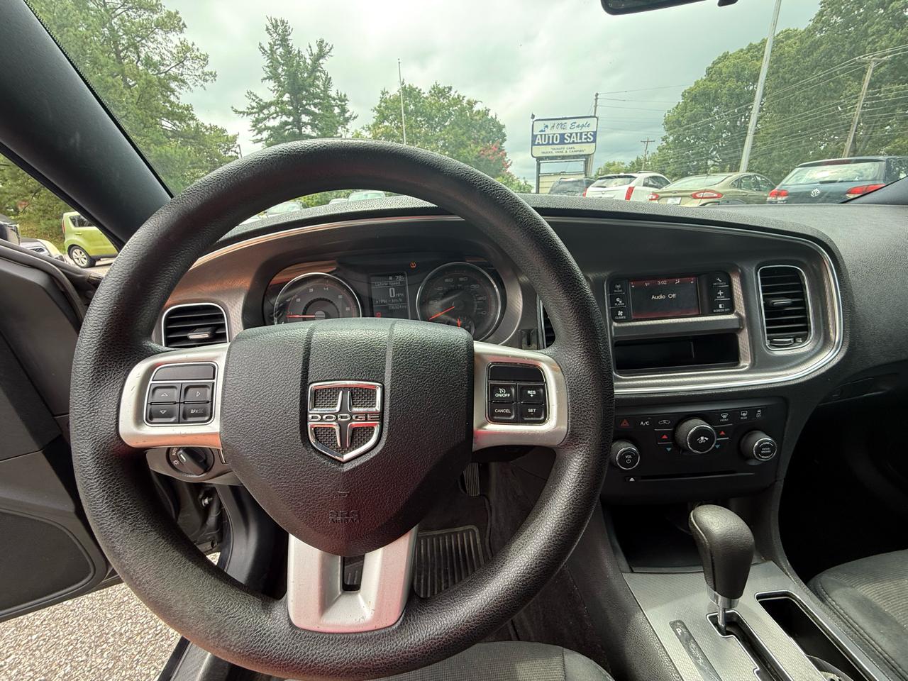 Dodge Charger SE 2011
