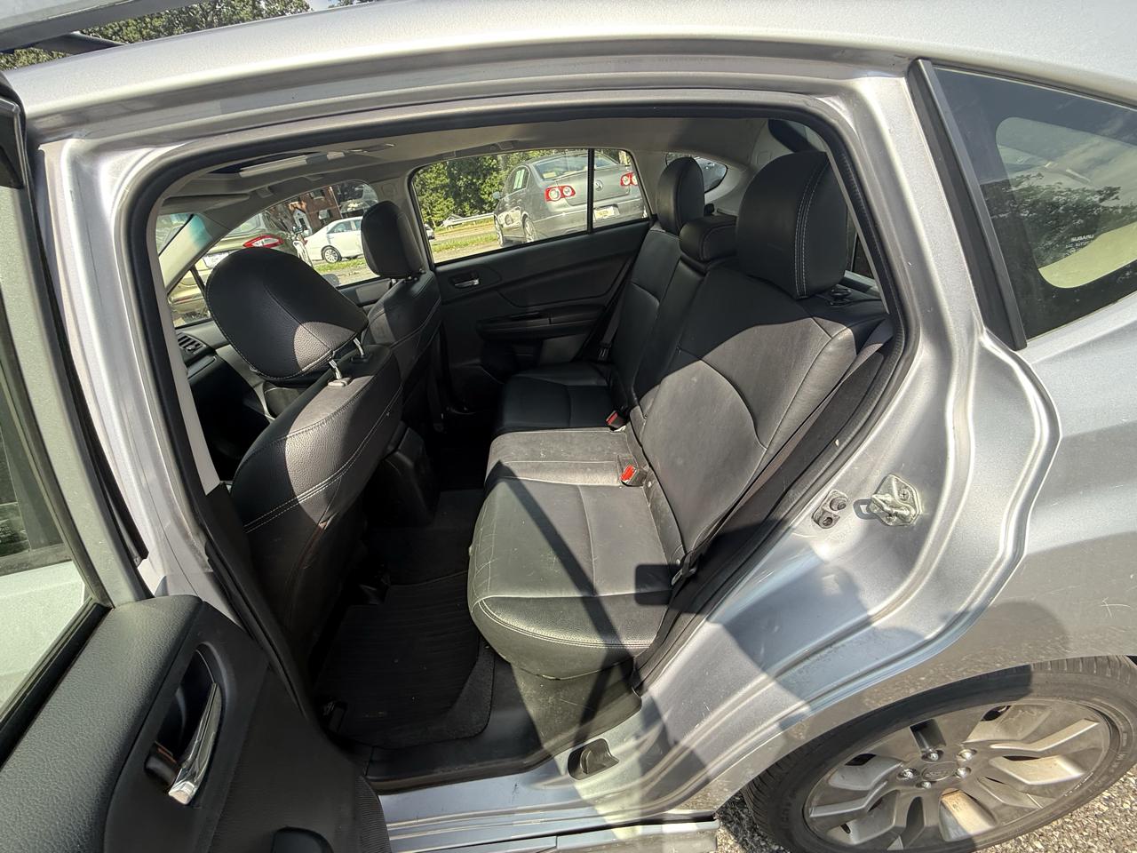 Subaru Impreza Sport 5-Door-Limited+S/R 2012