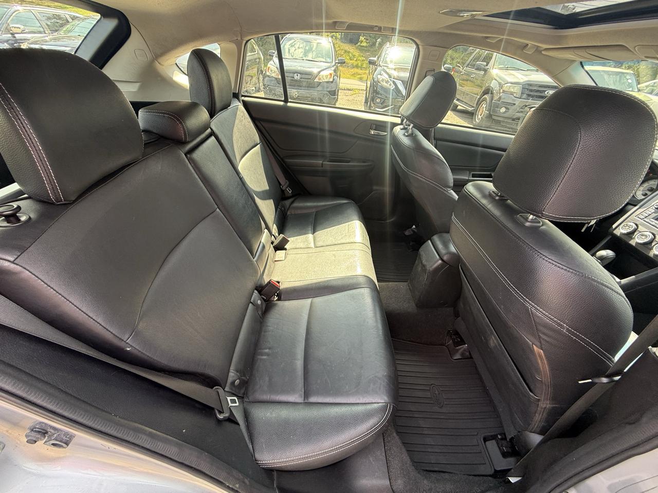 Subaru Impreza Sport 5-Door-Limited+S/R 2012