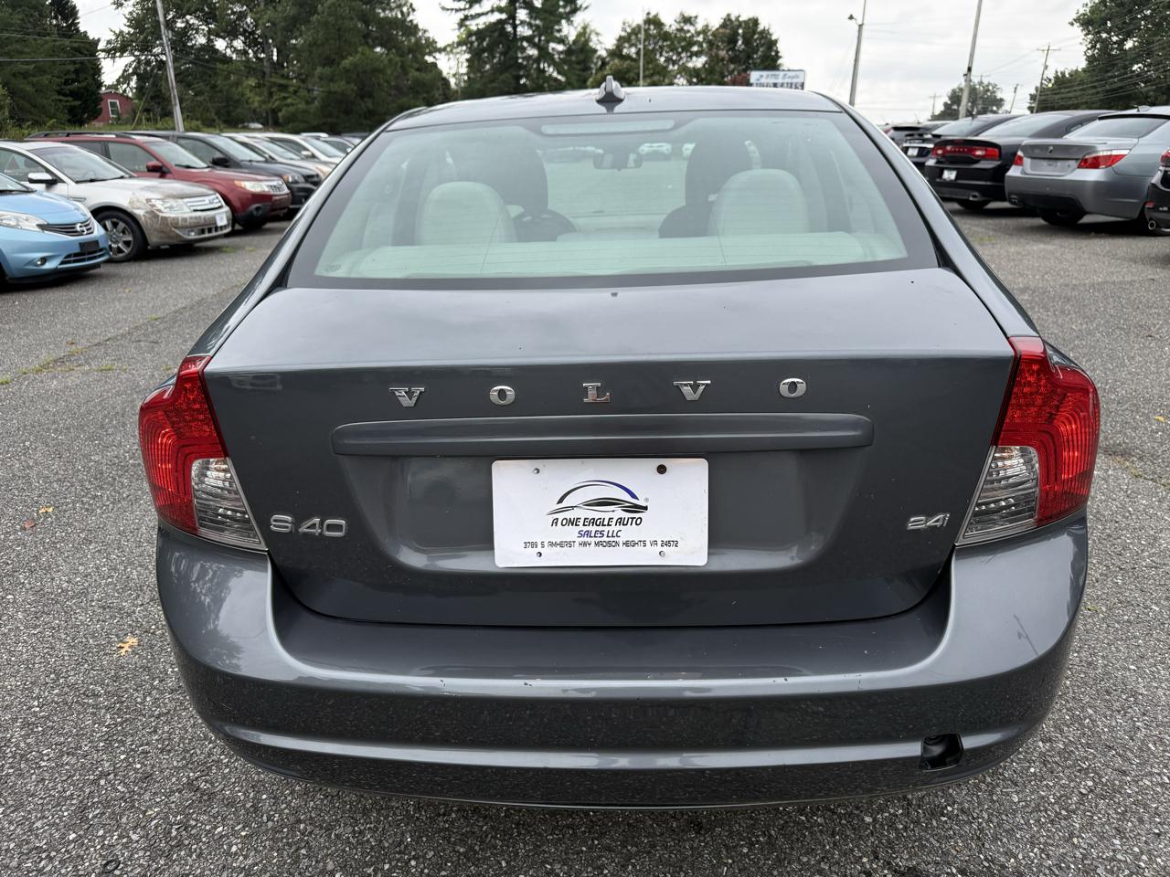 Volvo S40 2.4i 2010
