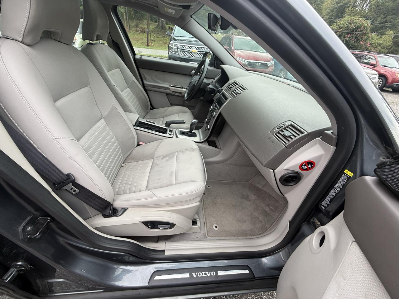 Volvo S40 2.4i 2010