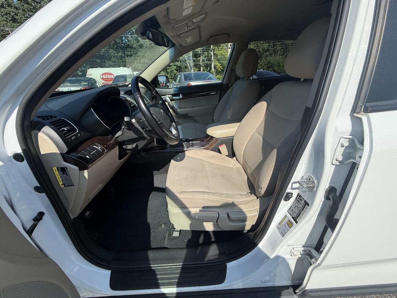 Kia Sorento LX 2WD 2014