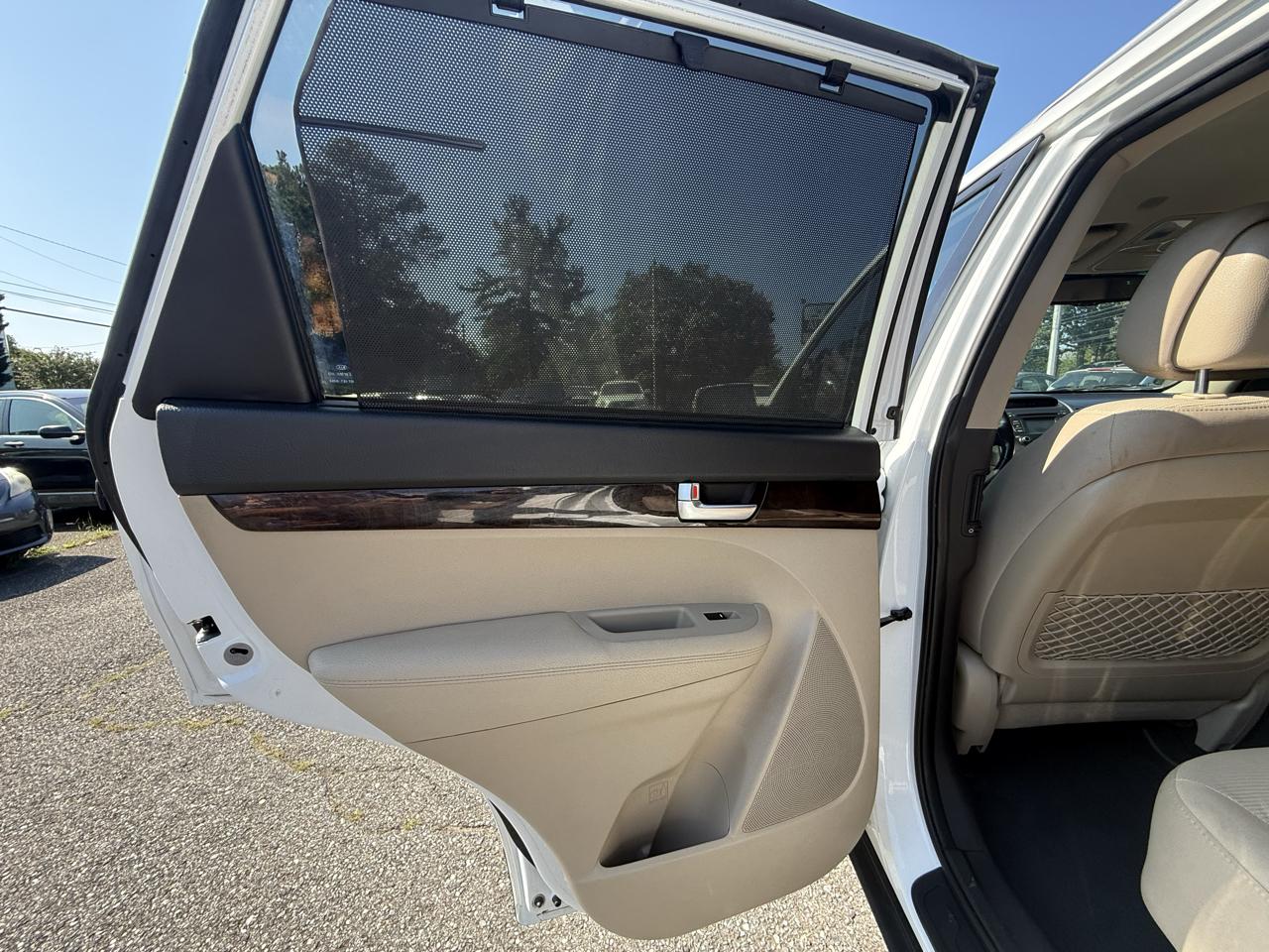 Kia Sorento LX 2WD 2014