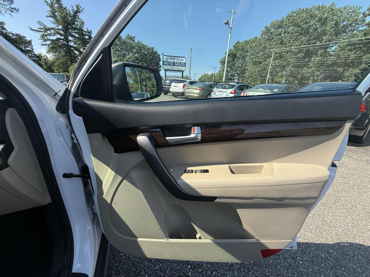 Kia Sorento LX 2WD 2014