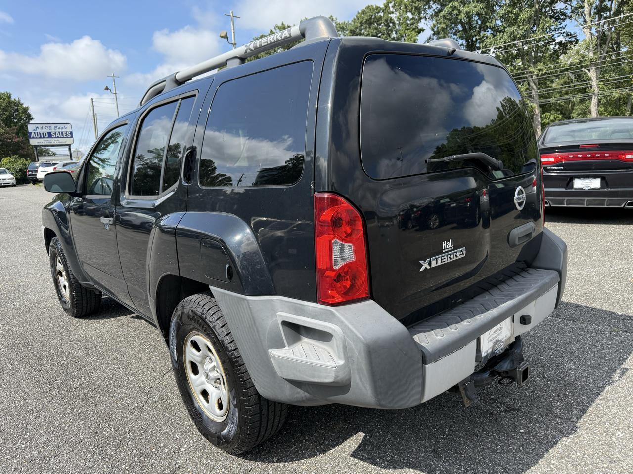 Nissan Xterra X 2WD 2010