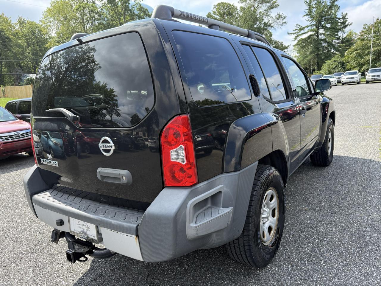 Nissan Xterra X 2WD 2010