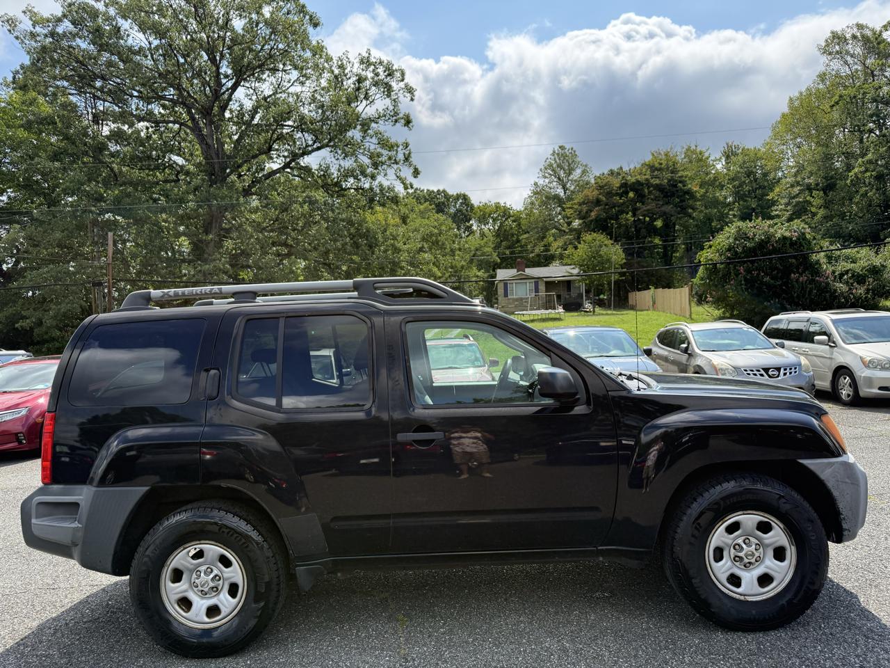 Nissan Xterra X 2WD 2010