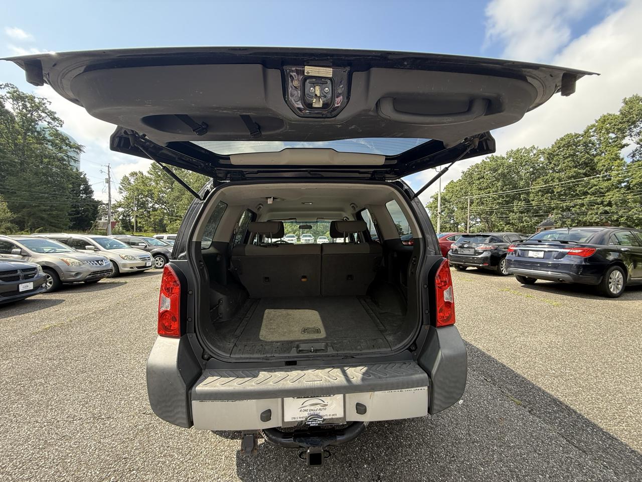 Nissan Xterra X 2WD 2010