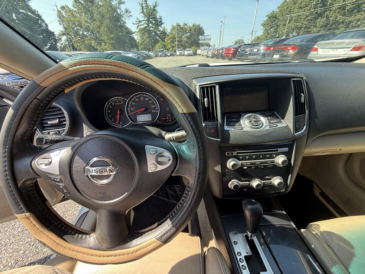 Nissan Maxima SV 2014