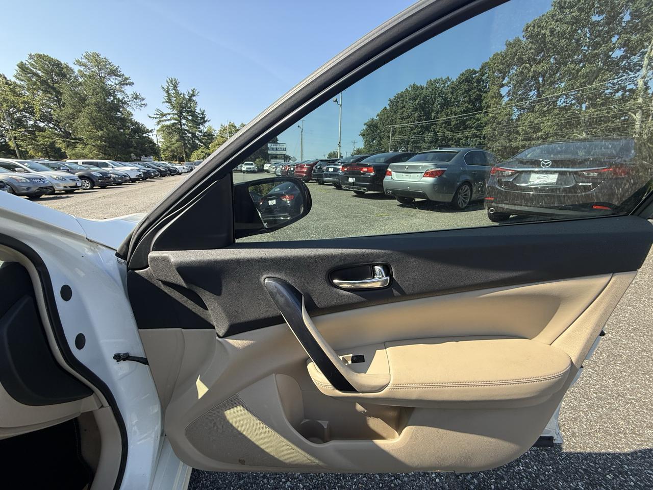 Nissan Maxima SV 2014