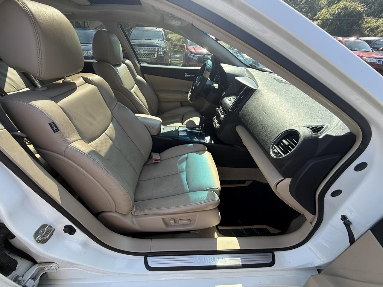 Nissan Maxima SV 2014