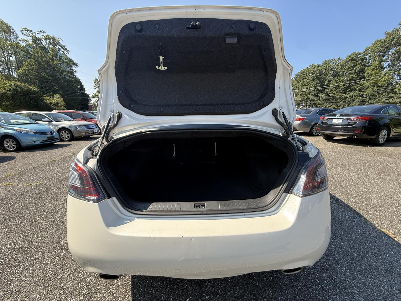 Nissan Maxima SV 2014
