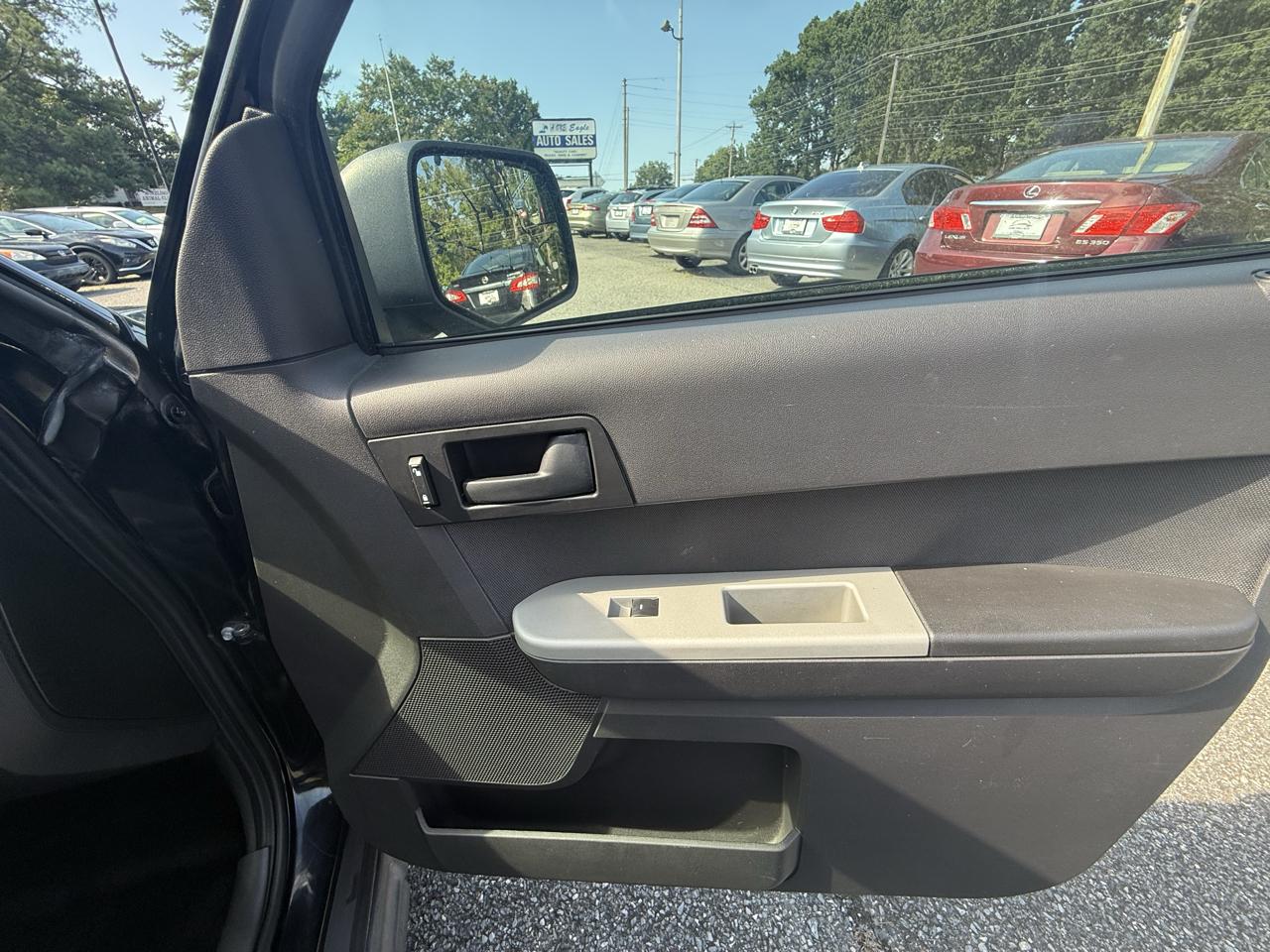 Ford Escape XLT FWD 2012