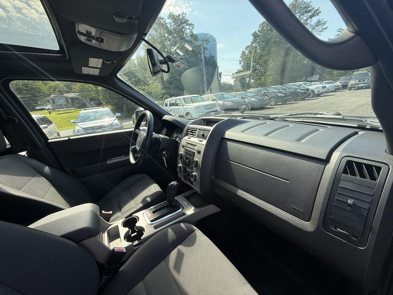 Ford Escape XLT FWD 2012