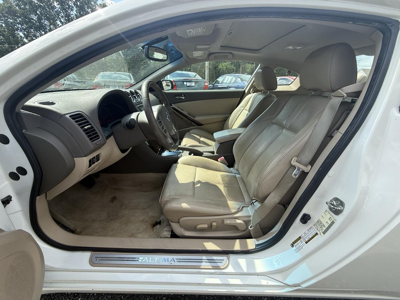 Nissan Altima 3.5 SR CVT Coupe 2012