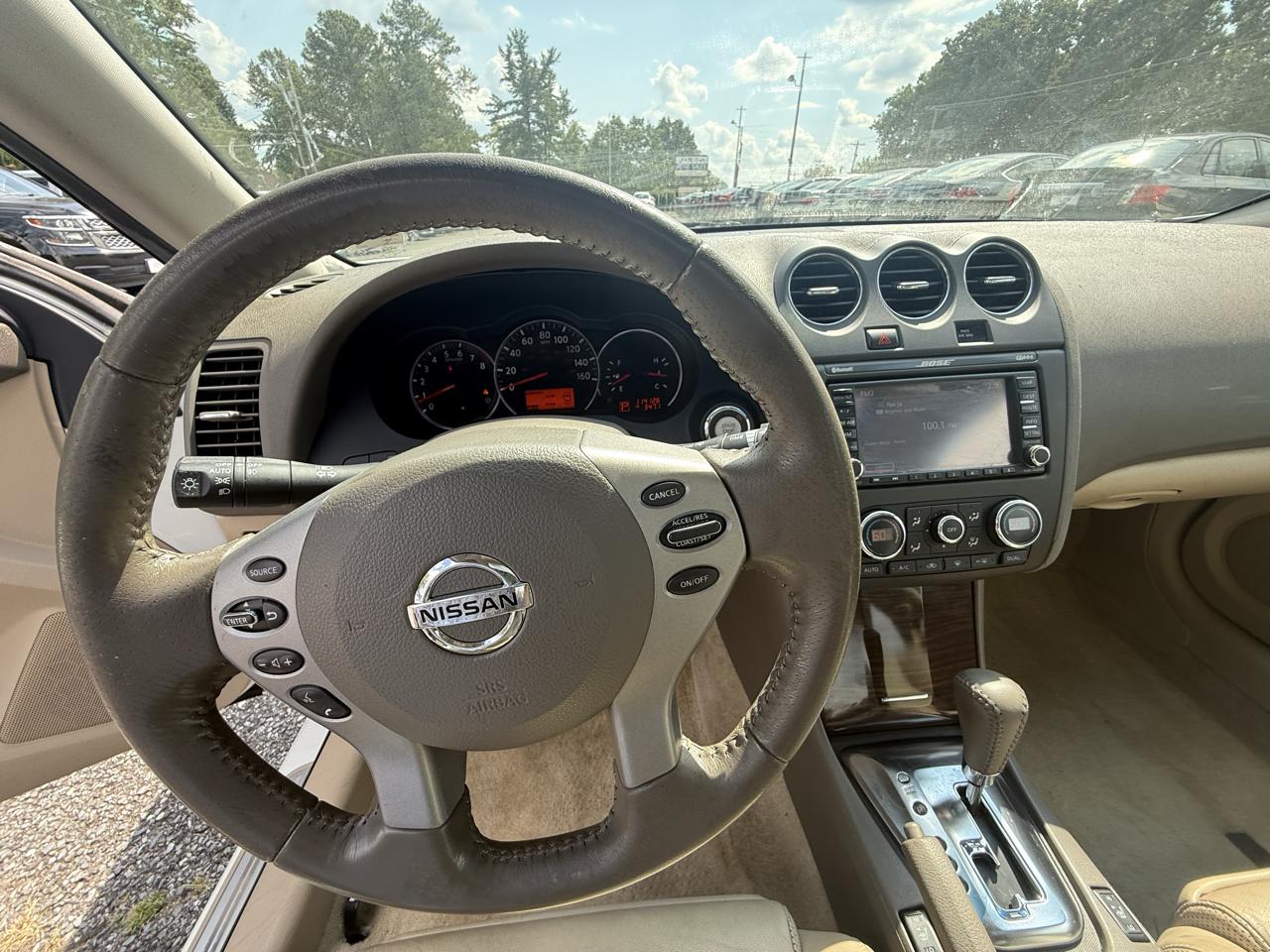 Nissan Altima 3.5 SR CVT Coupe 2012