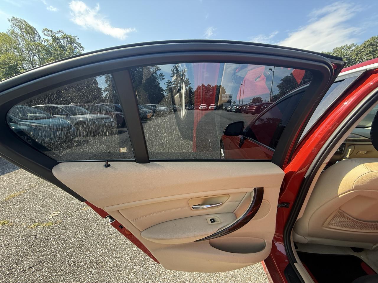 BMW 3-Series 328i Sedan 2014