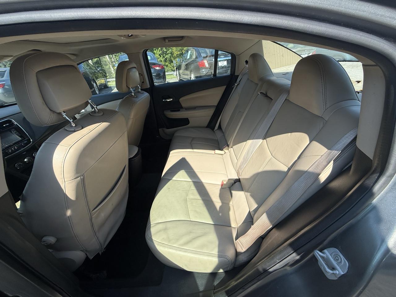 Chrysler 200 Limited 2013