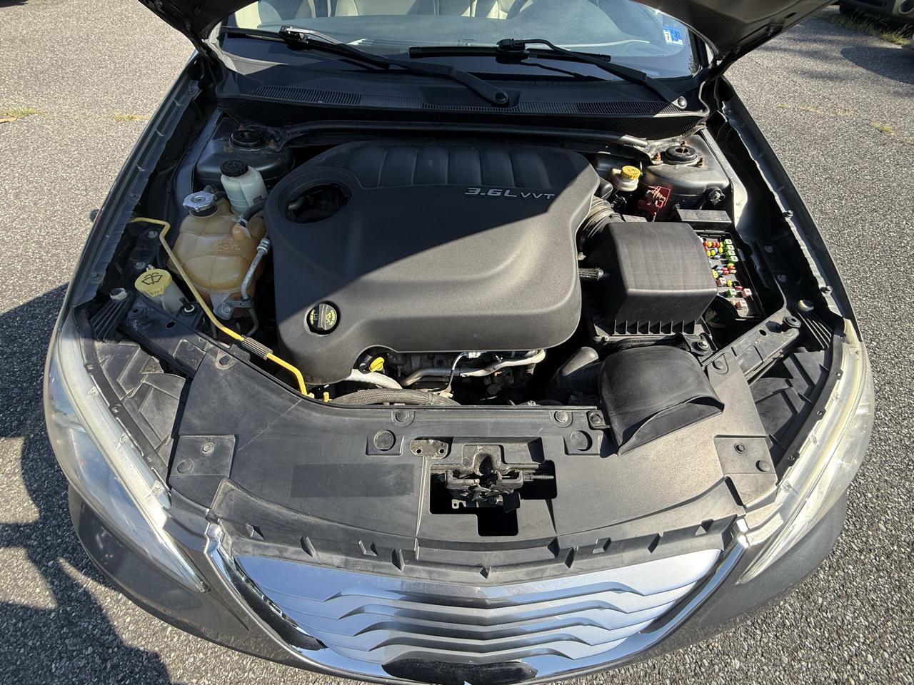 Chrysler 200 Limited 2013