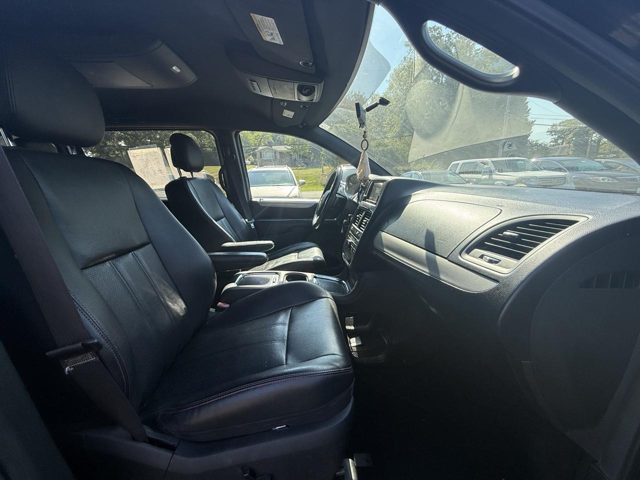 Dodge Grand Caravan R/T 2014