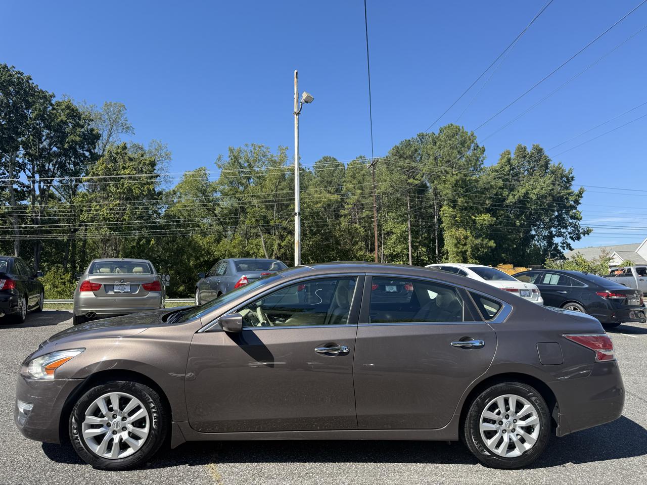 Nissan Altima 2.5 S Sedan 2014